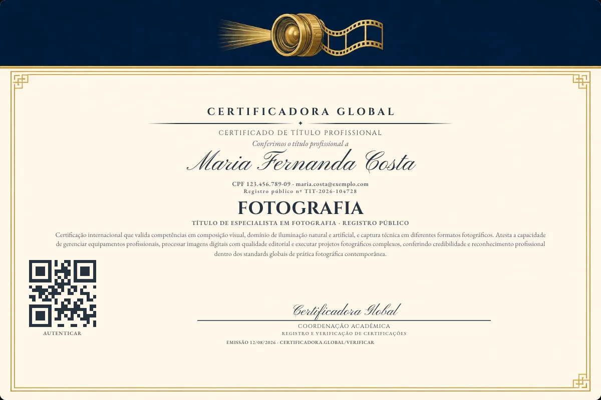 Certificado de Título profissional de Fotografia — modelo real com registro público. Documento de exemplo.